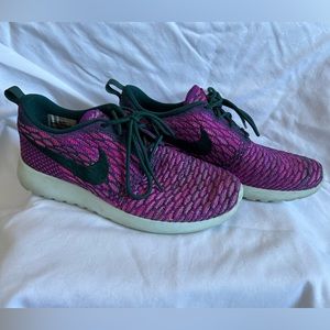 Nike Fly Knit Athletic Shoes